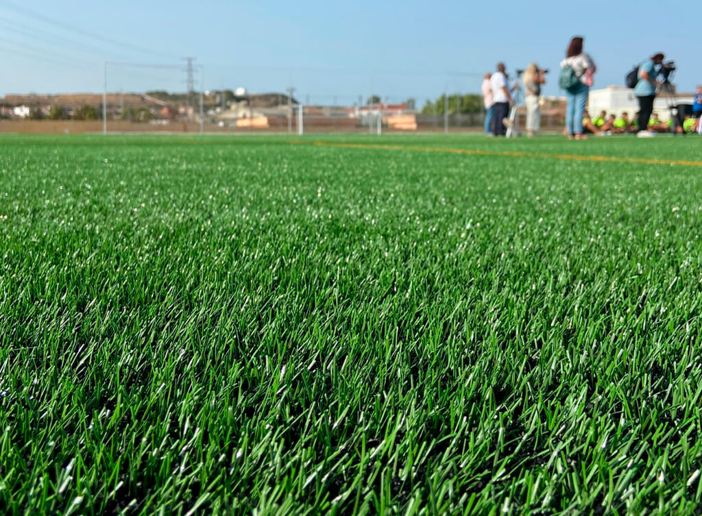 Nuevo césped artificial del campo municipal Los Pastores-Juan Gandiaga en Algeciras, Cádiz Image