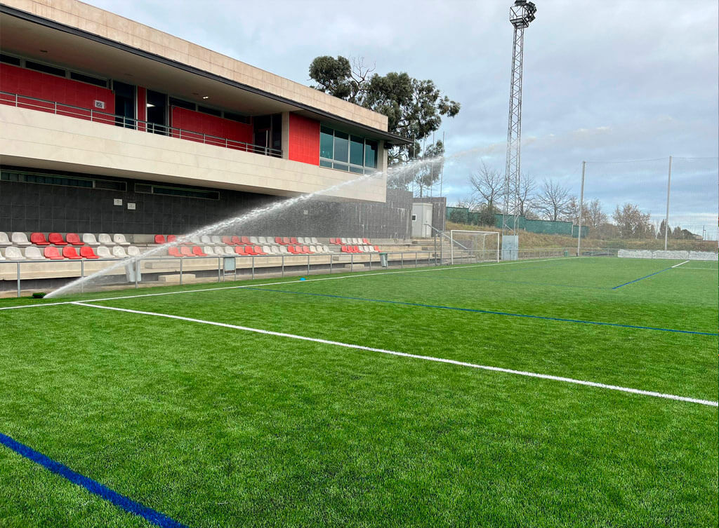 El campo de fútbol Los Pericones «Manuel Rubio» de Gijón estrena césped de la mano de OPSA Image