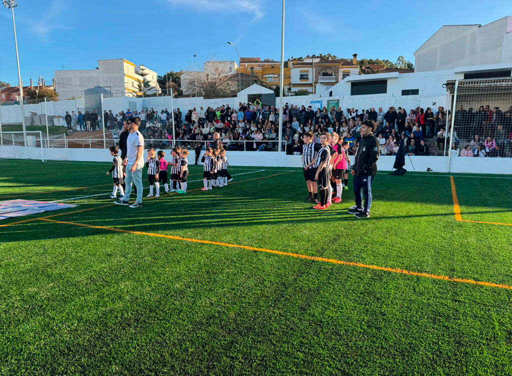 Remodelación del campo de fútbol del CF Teodosio y Tomás en Algeciras Image